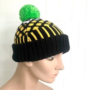 Retro black white & yellow dots ski cap knit hat with green pom pom